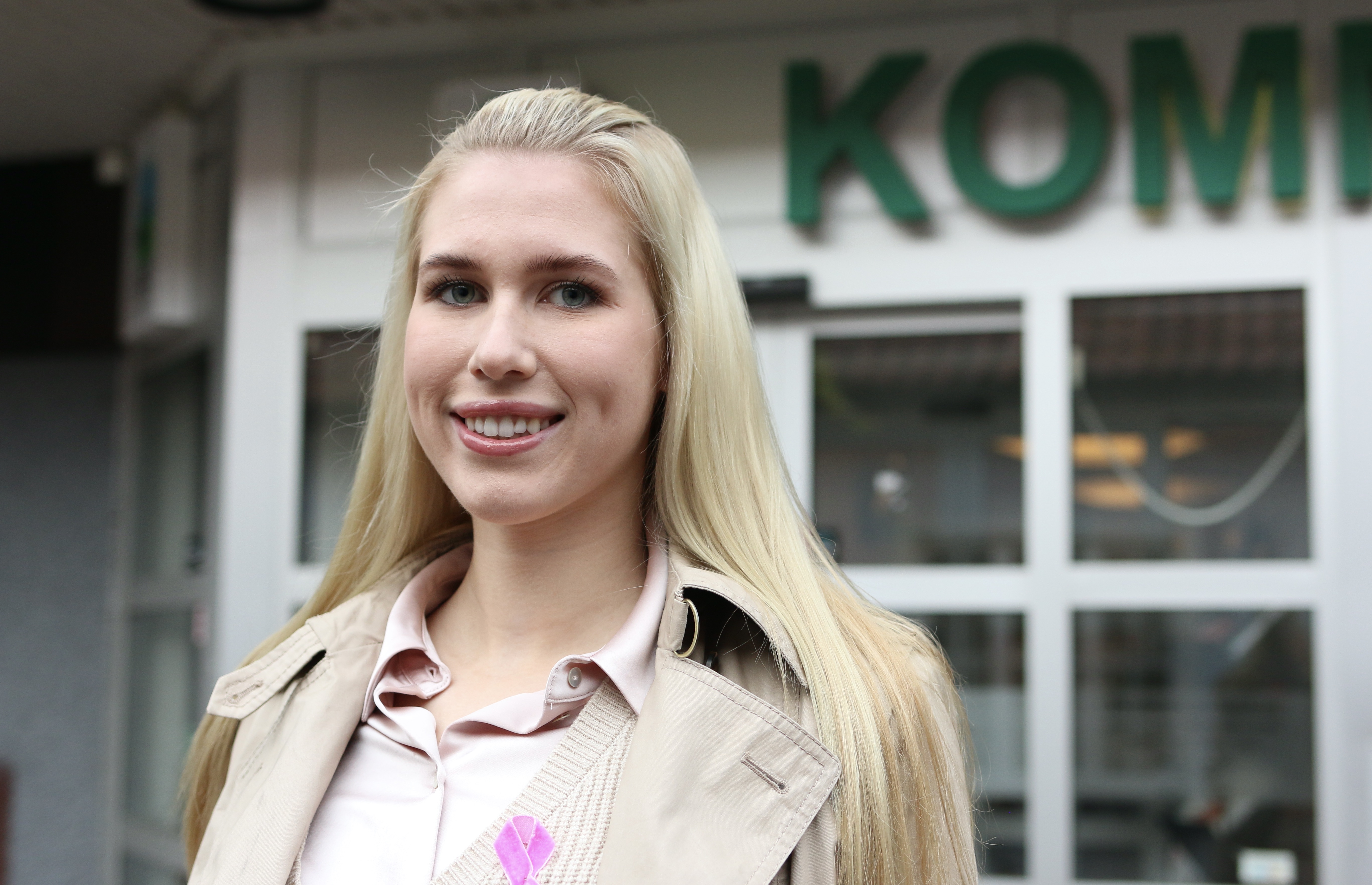 Sandra Söderqvist, 19, gick med i Sverigedemokraterna efter att ha sett Jimmie Åkesson hålla tal i Ystad 2018. 